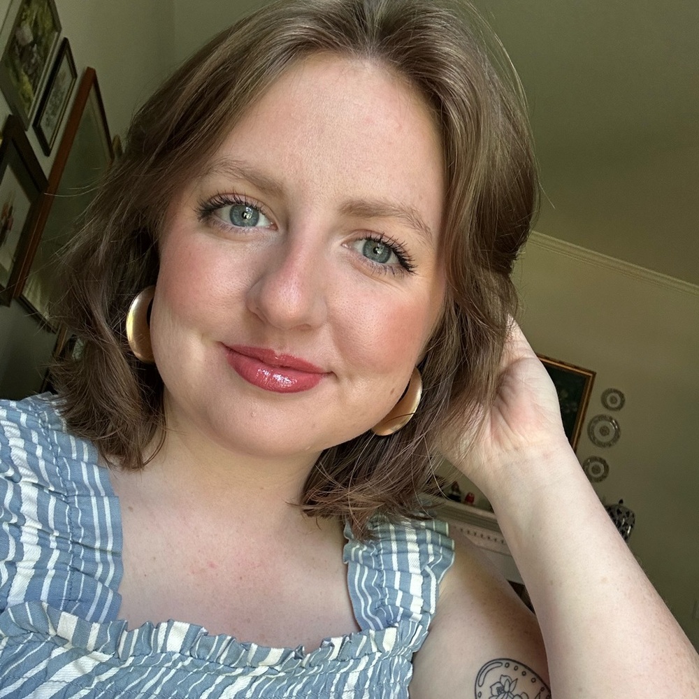 Meet your Posher, Caroline